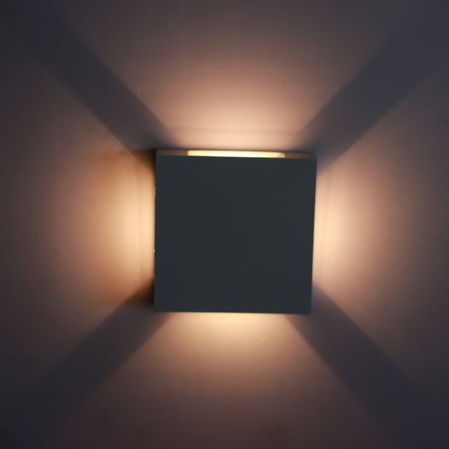 LED V&aelig;glys justerbar v&aelig;glampe IP65 LBD5050-4