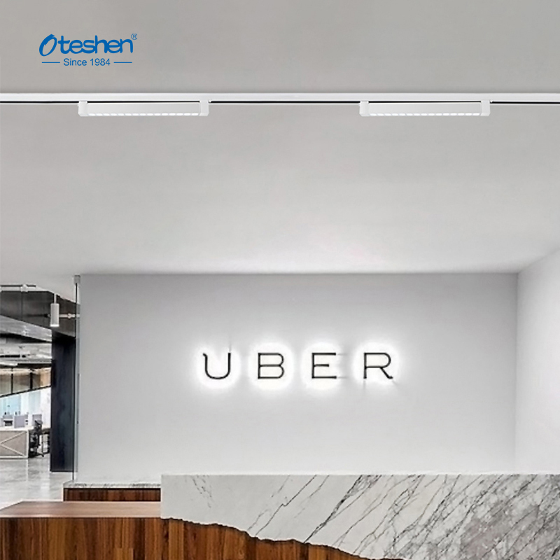 Guida all'illuminazione a LED per uffici commerciali