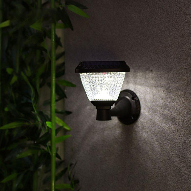 Lauko saulės LED lempos