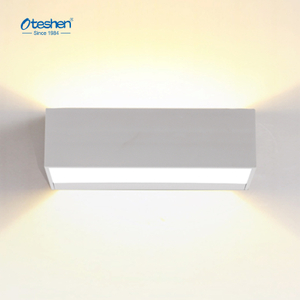 12W 90&deg; IP65 Long Square PC DUXERIT LUX, Outdoor Single Side Emittens Murum Lucerna Oteshen LBD0380-12